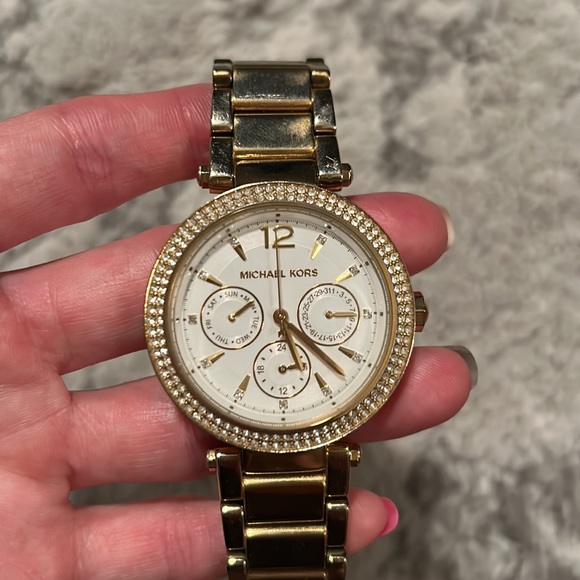 Michael Kors Women’s Watch - Picture 3 of 4